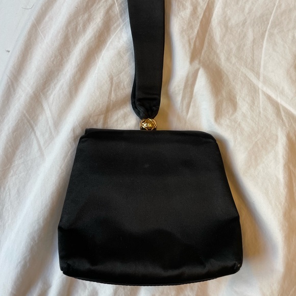 Chanel Vintage Mini CC Turn-lock Flap Party Bag - Picture 2 of 12